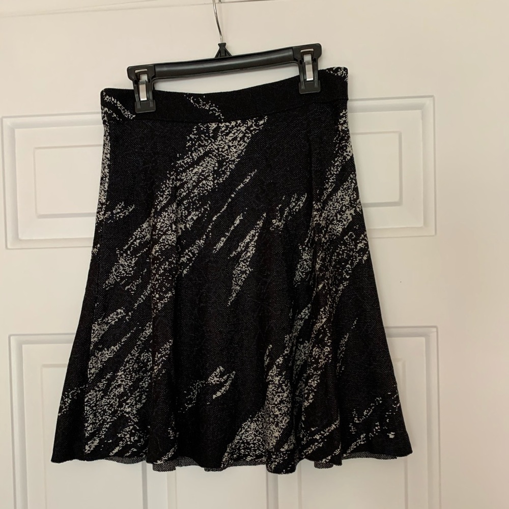 Patterned skater skirt